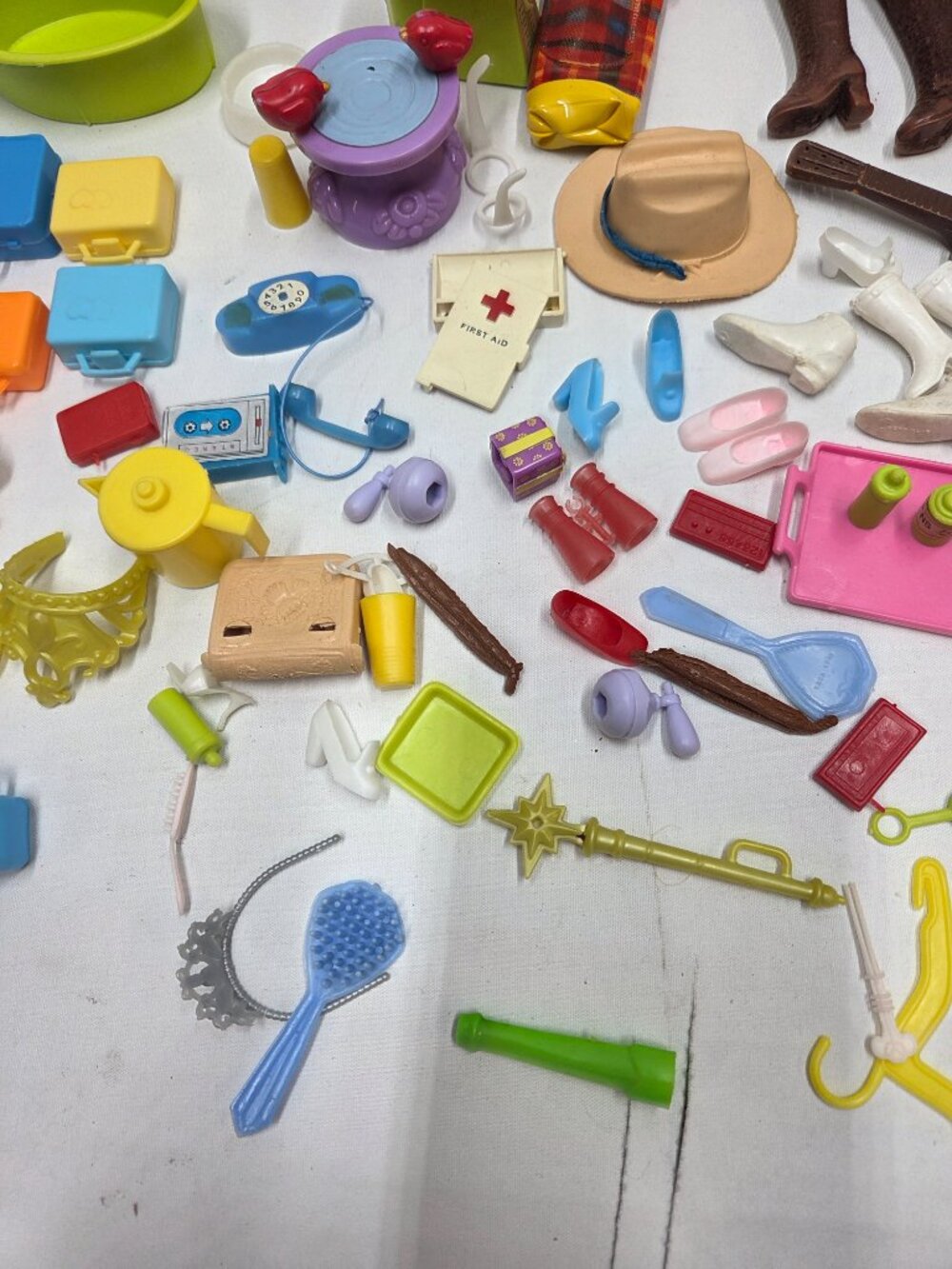 Barbie and Fashion Doll Accessories Lot Boots Bags Doctor - Picture 4 of 11
